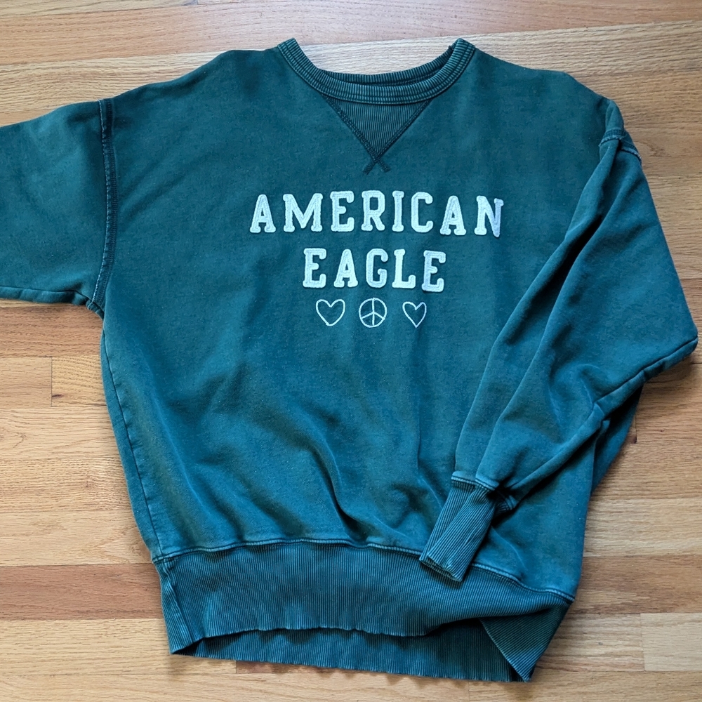 American Eagle Womens Oversized Green crew neck